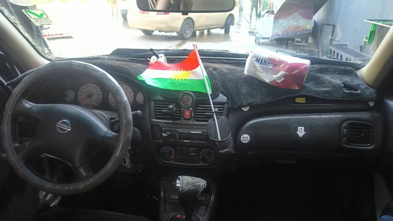 سلام علیکمسەنی یابانی 2005 سەنەوی ونبوە کتابی ون بون و وەکالەشی لەگەڵە کۆدیش کراوە سەیارەکە ساخە بەشەرتی موس و بڕاوە گێڕ و مەکینەش سەیارەیەکی بەقوەت و بەهەڵمەتە تابڵێی مەزبوتە سعری 44 گەڵا لە سلێمانیم 
پارەی بڕاوەیەکە مشتەرینیت لەکاتمان مەگرە مەمنون ئەبین
ژ.***********
