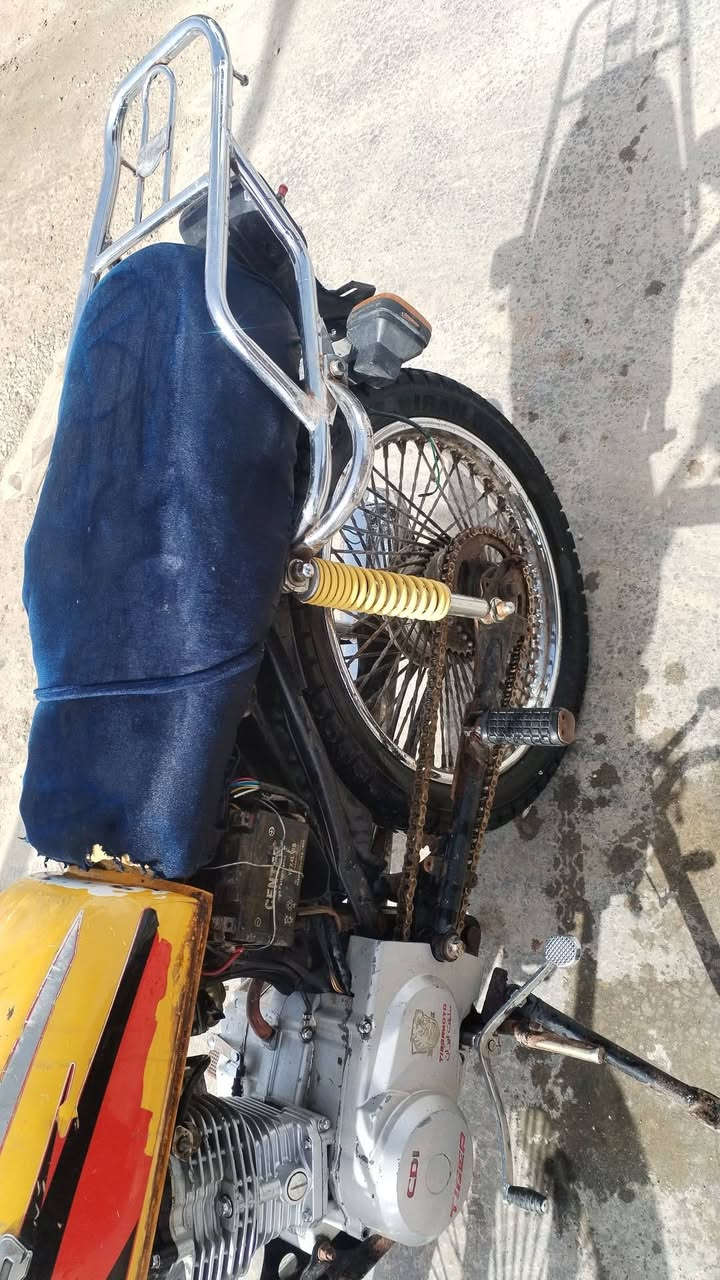 السلام عليكم  دراجه للبيع موديل 2019 شاصي ومحرك  مكاني دوانيه قرب معمل الطابوق المو شراي لا يراسل سيد حيدر ***********
