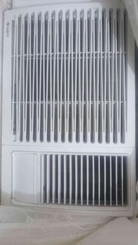 مكيف كري للبيع 2 طن مستعمل موسم واحد نضيف  07741289577 المكان بغداد ال...