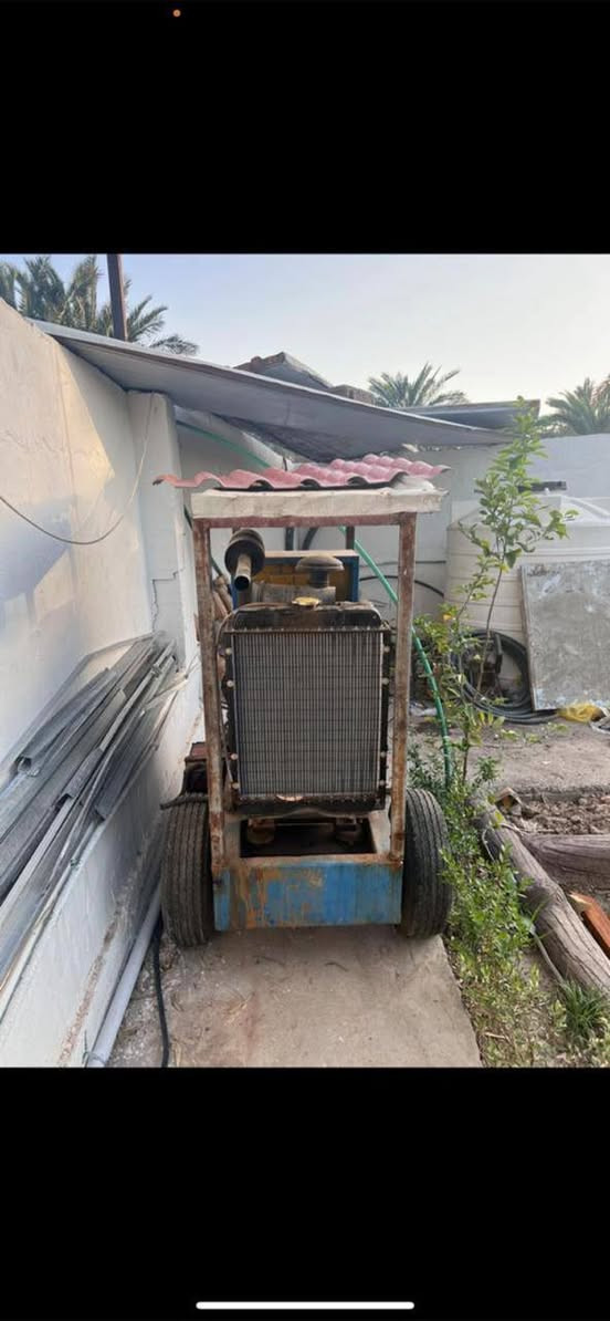 للبيع مولده اثنين بستم 15كيفي رادتر جديد دينمه جديده بم جديد كور جديد كيس دهني مضبوط تانكي نضيف تريد اتصلحه مشكلته راس كرنك لاطش بسبب الدهن تريده تفصيخ غراضه خير من الله السعر 5ونص ورقه وبيه مجال بسيط ***********
