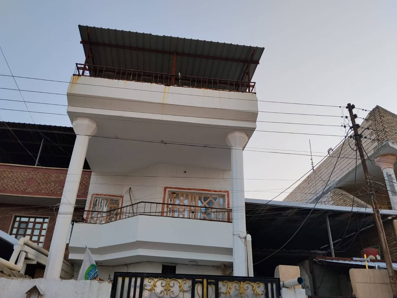 دار للبيع 125 متر طابقين بلخربطلية قرب مستشفى الشفاء 
يحتوي على 3 غرف نوم  وديوان وصاله كبيرة ومجموعة صحيات البناء طابوك بلكامل حديث الواجه 5× 25 نزال شارع 10متر موقع مميز السعر 250 اوبيه مجال 
للاستفسار واتساب واتصال ***********
