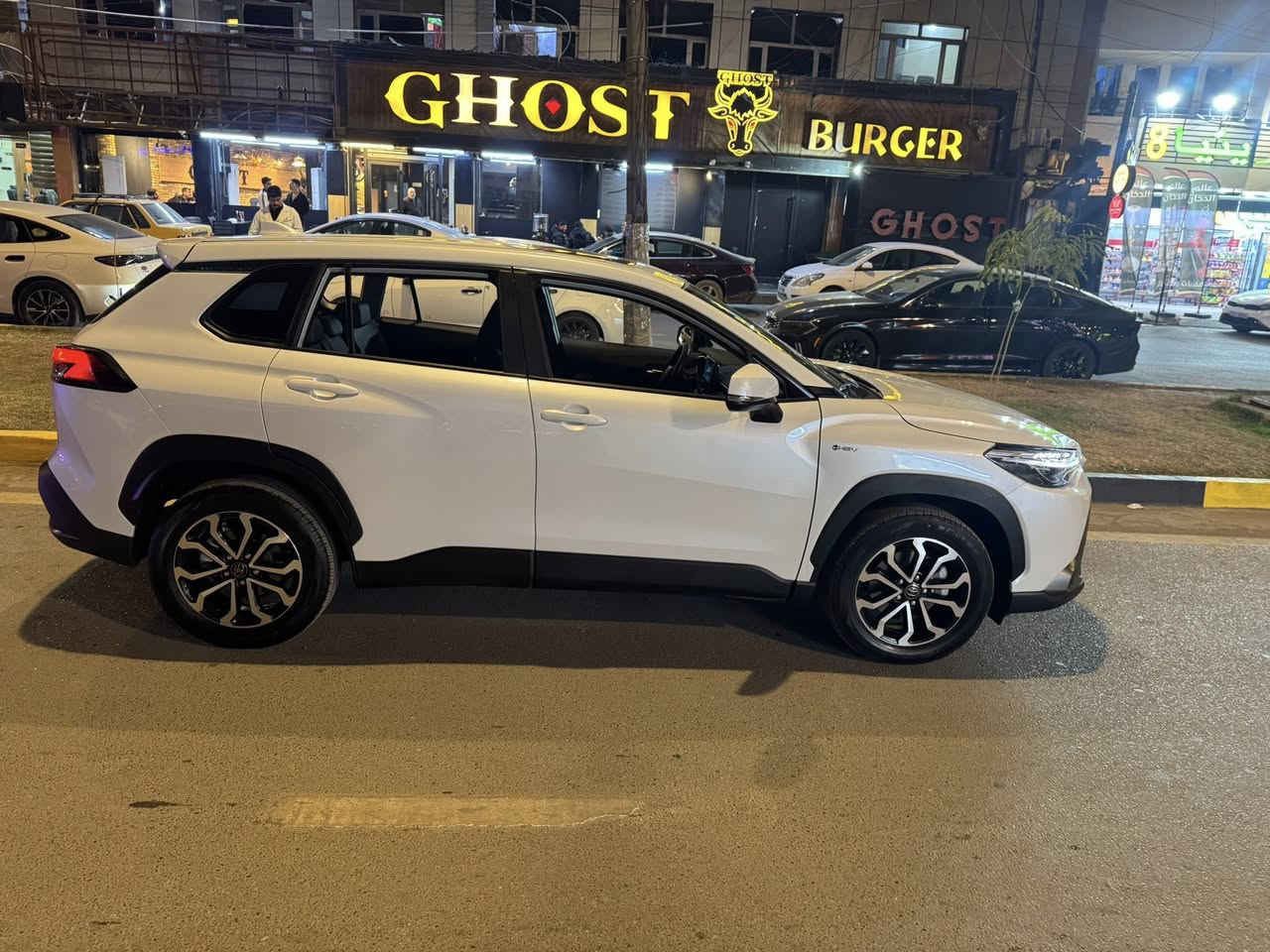 سلام عليكم 
تيوتا فروت لاندر 2025 زيرو  ماشيه 10الاف كيلو 
بعده بحاله الوكاله كلش جديده 
فول 
سلايد 
بصمه تشغيل 
شاشه جبيره 
تحكم ستيرن جهتين 
رادار امامي 
كامره خلفيه 
حساسات حلفيه 
رقم بغداد تحويل ثاني يوم 
178 وبيه مجال بسيط 
مكاني الكراده او جادريه 
***********
