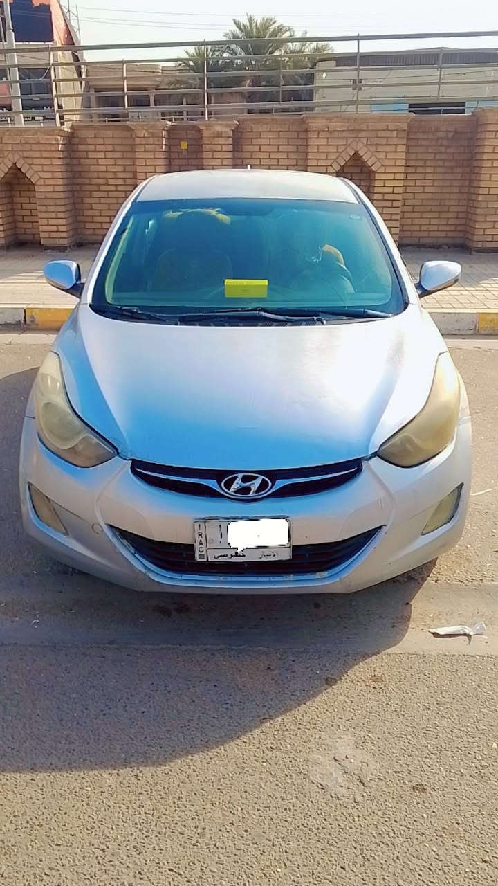 السلام عليكم افانتي موديل 2011 البيع رقم الانبار مصبوقه عام محرك 1600 مكانه الانبار الفلوجه السعر 68 وبيه مجال  الشراي الرقم ***********
