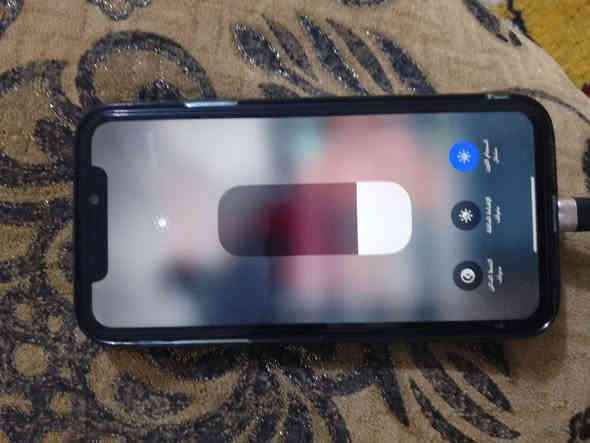 لايفون ١١عادي الون سود الذاكره ١٢٨
البطاريه ٨٢
النبوذج A
نضافت 
الجهآز ٩٠
بي بدله شاشه 
تفصيخ 
والفيس ايدي عطلان 
والكامره بيه بس 
رجفه 
والباقي 
كفله 
اسعر الجهاز ٣٥٠وبي مجال 
الطيبين 
ورقم التيفون الستفسار ***********
***********
