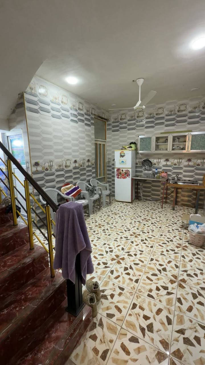 مشتمل للبيع مساحه ٥٠ متر طابقين كامل من كل النواحي طابو زراعي بغداد الدوره مقابيل ابو طياره خلف مستشفى الدوره الاهلي ب ٥٠ متر فرع بوتو السعر ١٣٥ مليون وبيه مجال ***********
***********
