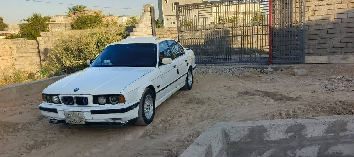 للبيع حجم500 سياره بلاديه بيها قطع صبغ كير محرك جديد شرط تبريد ثلج سنويه بعد مانافذه شرط التحويل سياره بعد احلا من الصور السعر 50 واذا مقدمه ماتقل عن30 هم ابيع وكلشي وسعره ***********
*********** مـــــــــــــــــــــــــــاشي
