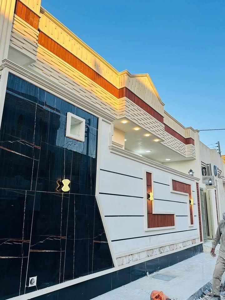 السلام عليكم
مشتمل للبيع
المساحة 100متر مربق طابق واحد 
الموقع العابرات خلف مدرسة جبل الصبر 
للاستفسار ***********
