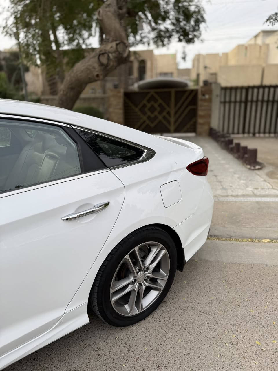 سلام عليكم للبيع سوناتا موديل 19 خليجية فول عدة الفتحة
مواصفات
بصمة
شاشة
كامرة دوارة
تحكمات ستيرن
شاشة اعطال
كشنات جلد
حساسات
وباقي المواصفات المعروفة
مكينة 2400 دوش
ماشية 186
السيارة بيه قطع صبغ ابيع حزام
شرط تطلع تراي بسيارة تراي شركة برغي متذب عليه ومناقصه اي شي السيارة
رقم وسنوية وهزة كلة جديد وب اسمي
السعر129 وبيه مجال بسيط
مكاني بغداد 
للاستفسار***********
