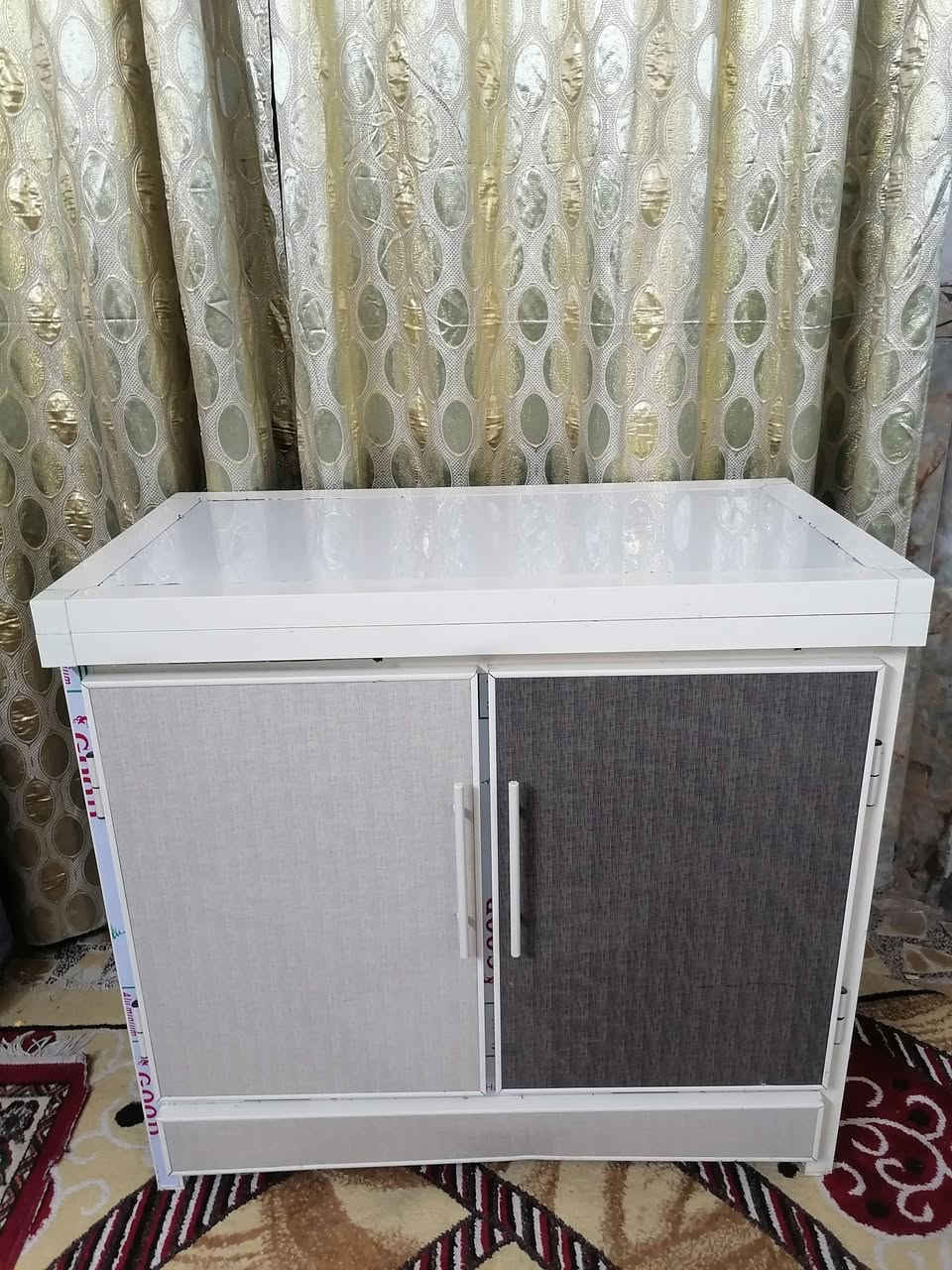 السلام عليكم كاونترات مستخدمه نضيفه كلمن وسعره عنوان بغداد الشعب اكو خدمة توصيل بكروه ***********
