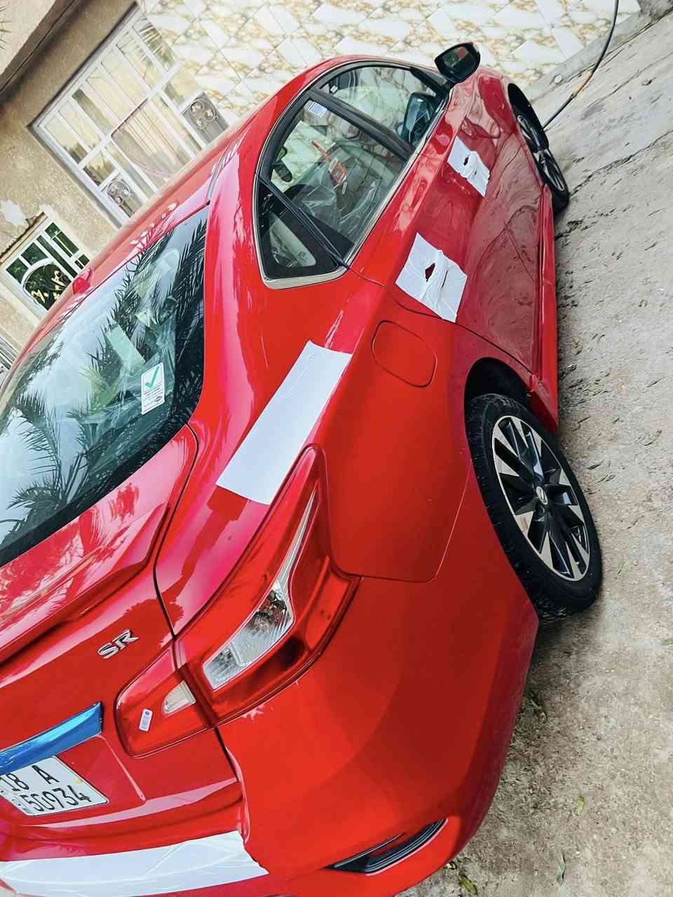 السلام عليكم
نيسان سنترا موديل 2019 بلاديه وارد امريكي رقم دولي الجديد باسمي  بيها صبغ جاملق و بنيد فقط تراي زيرو تخم تاير جديد تبريد ثلج ❄️ مابيها اي نقص ماشيه 78 السعر 92 وبيها مجال بسيط مكان بغداد ***********
