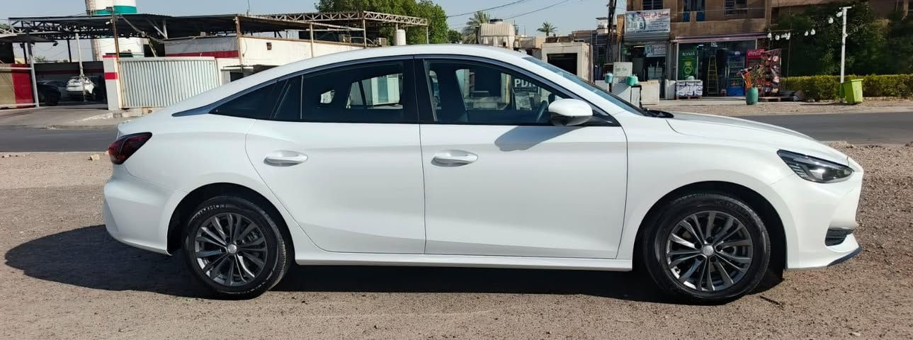 للبيع او مراوس سيارة MG_5Gtمديل 2025 لون ابيض رقم سليمانية الجديد بااسمي السيارة بريحه الشركة جديده جدا سيارة 2025مكفوله من كلشي ماشية
39 الف كيلو
 مواصفات السيارةً فول
نشغيل بصمة فتح ابواب وصندوك
مقاعد. جلد
شاشه بلادية اصلية تحكم بالسيارة كامل
داش كام بلادي
اربع كامرات 360 درجة
شاشه عداد دجيتال
حساسات خلفية اصلية
فتحة سقف
اشاير بالمري
المري شفط
تحكم ستيرن
كروز سرعة
تبريد قطعتين خلفي وامامي
هاند بريك دكمة
لايت اوتو زينون
اوتو هولد
ويل كب بلاك 16
السعر 115 ورقة
مكان السيارة بغداد !!!!
تريد تحويل او وكاله مضمون
الرقم
***********
