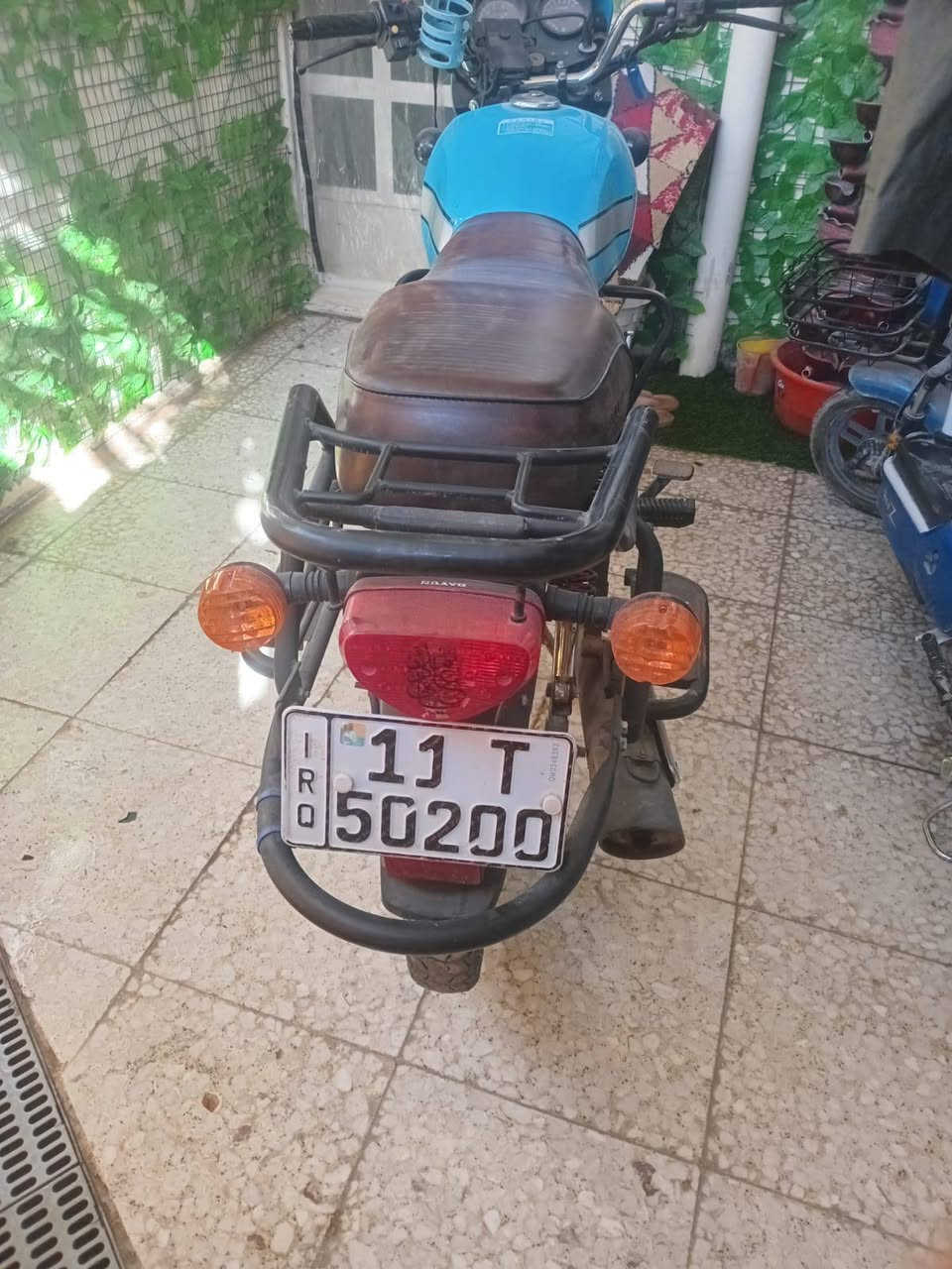 السلام عليكم شباب دراجه بوكسر للبيع 23 رقم وسنويه رقم انجليزي بغداد تحويل ثاني يوم مكان بغداد سكينه بازيخانه الجبهه 2750 بيها مجال قليل للاستفسار اتصل على هذا الرقم ***********
