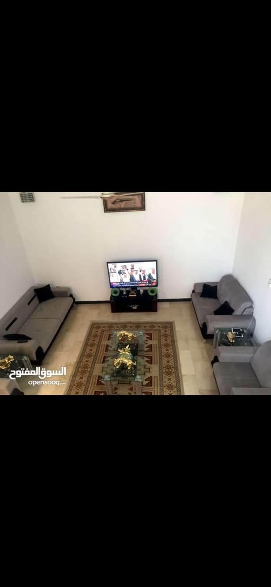 بيت في البصرة الجمعيات مساحته 190 متر الواجهه 8 والنزال 24 بيت حديث بناء 2019 يتكون من 4 غرف و3 حمامات وصالتين وديوان وكراج + مخزن في السطح العنوان الجمعيات الثانية شارع مستشفى ابن البيطار السعر:500 مليون
للأستفسار:***********
