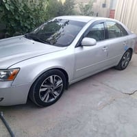 سوناته للبيع موديل 2006بسمنه كير مكينه كهربايات كلها شغاله تبريد تدفه ...