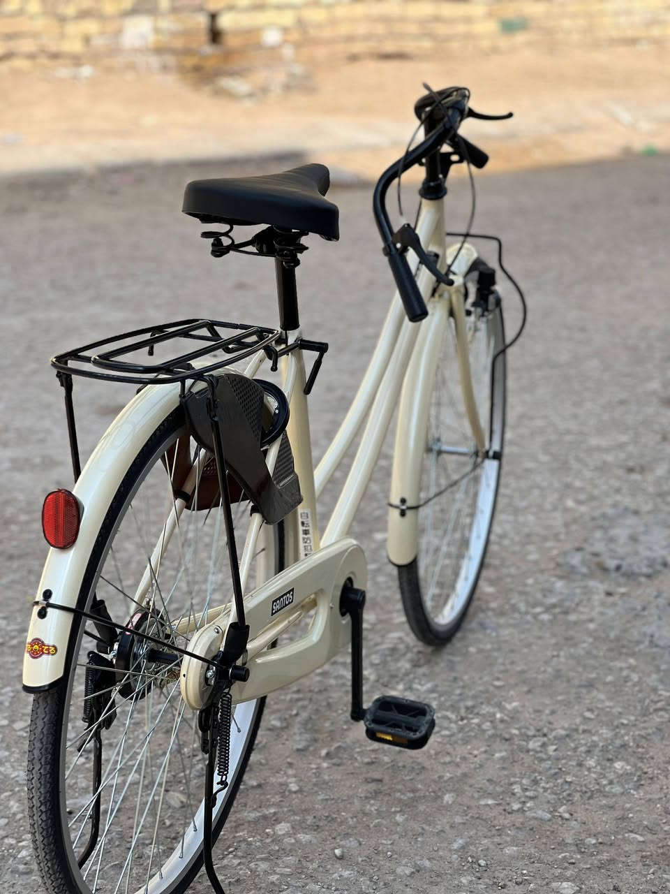 السلام عليكم سانتوس موديل ٢٠٢٢ اخو الجديد السعر ١٣٠ وبي مجل بسيط العنوان نجف ***********
