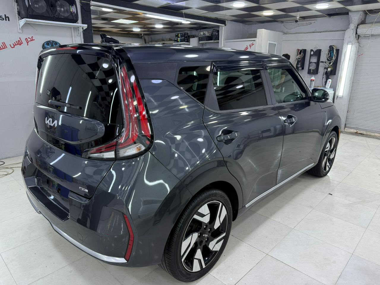 سلام عليكم
للبيع كيا صول موديل 2023  جتي لاين GT_LINE

حجم المحرك 2000 دوش ماشية 49 الف

اعلى فئة  بالصول فول  موصفات خاصه تجي فتحه وبصمه وشاشه ايباد وبجم عدسه زنون بلادي سايد بريك بصمه ابواب بصمه 

كشنات كهرباء كشنات تدفه شاحن وايرلس تبريد بيانو رادار امامي شغال رادار خلفي رادار يمنه ويسره حساس اطارات كشاف امامي شغال نضمه قياده

 السياره جديده كلش 

اشاير بل مري ولكب كروم حجمه 18  وبيبان حمر بلادي اناره داخليه دمام صوت امامي وخلفي 

 تشغيل عن بعد اطفاء ذاتي 
انضمه قياده

صبغ فقط بونيت بدون دواخل   ايرباك استيرن فقط وراجع بلادي 

سعر  152 $ ورقه
سيارة كاتي تترقم شمالية
مكان سيارة كركوك 

للأستفسار ***********
