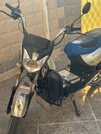 ماطور شحن • ٥ بطاريات • نضيف