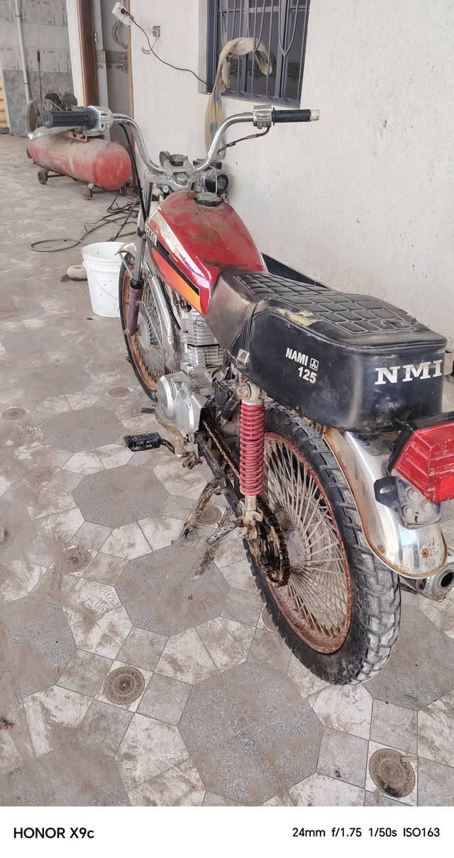 ادووووات
شاصي نضيف لافطر ولا لحيم بوري ضعيف  سعر 350 بيه مجال بصره شط العرب الجزيره ***********
