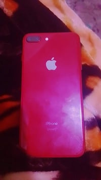 ايفون 8 شرط ما مفتوح  البطاريه 76  الذاكره 256 اريد اراوس ب ايفون 12 ا...