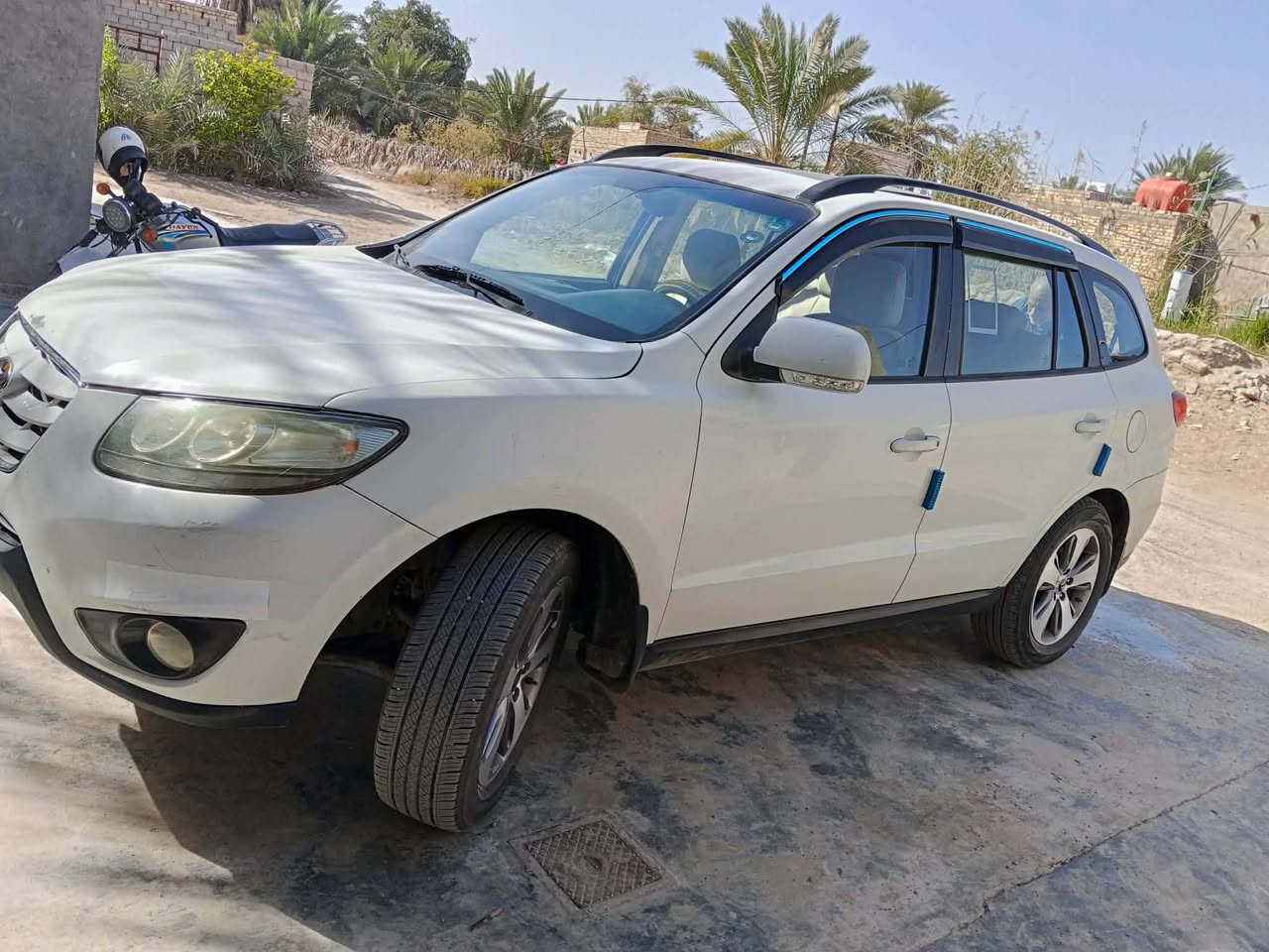 سنتافي 2012 جاهزة من كلشي 7 راكب  مكانه ديوانيه شاميه سعره 125 وراد خليجي بيه صبغ جاملخ وبنيد مكلف بالنشر***********
