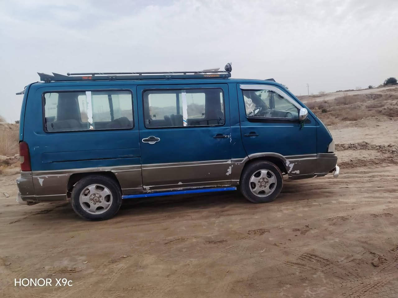 السلام عليكم من رخصه الأدمن ستانه موديل ٩٦ للبيع بأسمي سنويه لل ٣١ جسور جدد تخم تاير حداديه  جاهزه كشن ملكي ارضيه جديده للأستفسار الاتصال على   ***********
