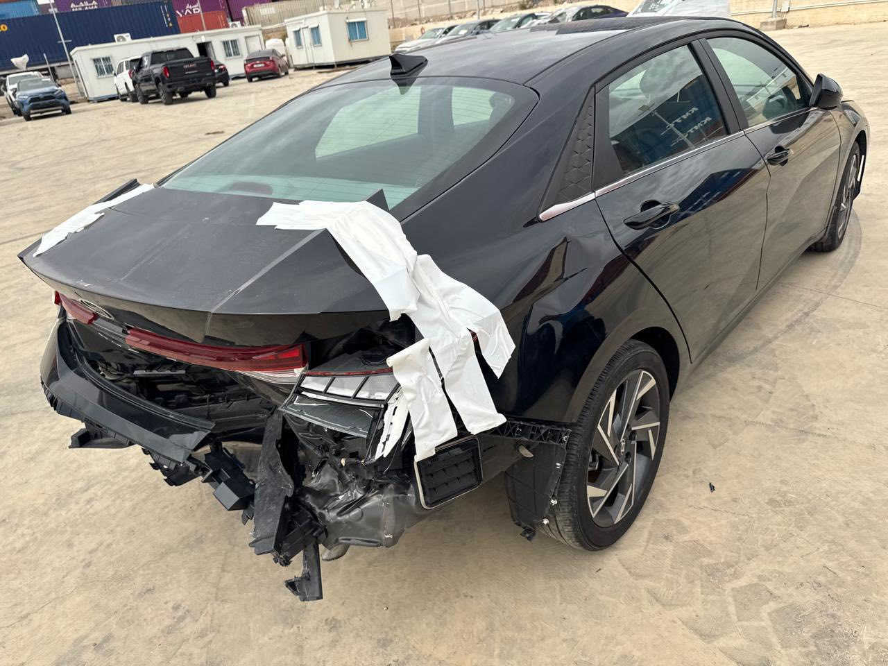 هونداي النترا موديل ٢٠٢٤ماشيه ٢٨مايل
فول مواصفات سياره فتحه عده الجلد
سياره بلحره ابيعه على وضعه حادثه موضح بصور 
تدخل حره او كتاب شهداء سعرها ١١٥وبيه مجال
سياره حيل نضيفه وحادثه حلو ***********
