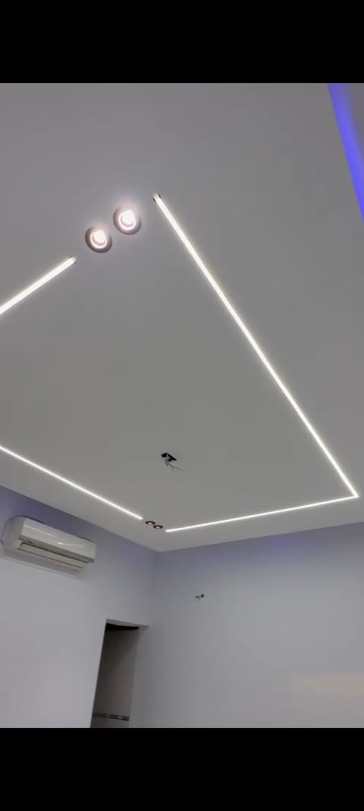 مستعدول لعمل كافه انواع الديكور 
ديكورات جبس بورد صبغ معجون
سقف ثانوي 
***********
