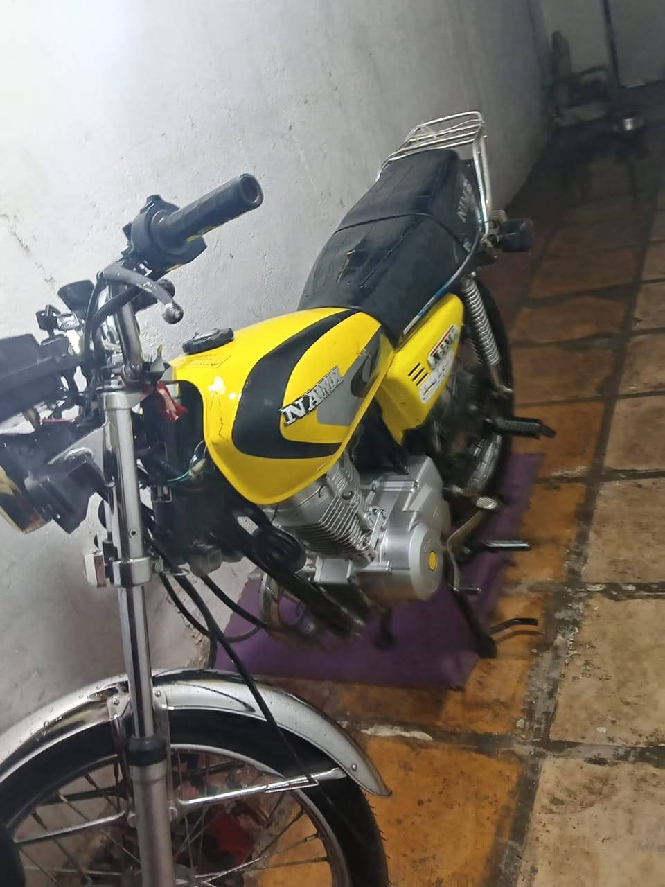 السلام عليكم دراجه ٤ كير مديل ٢٠٢٣ دراجه جديده برغي ما عايزه وكيلها حسين العارضي السعر ٨٠٠ بيها مجال رقم التلفون ***********
