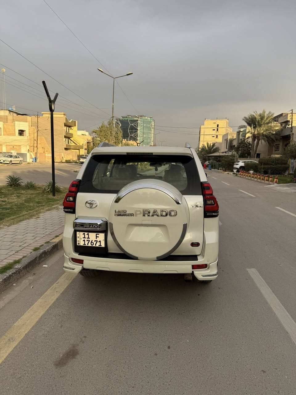 للبيع: تويوتا برادو TXL موديل 2013 محدث 2017

 سيارة بيها بارد بلباب لوره السايق  – محرك 4اسلندر ماشيه162 رقم بغداد 

المواصفات

 • حساسات + كاميرا خلفية

 • مرايا شفط أوتو

 • جميع الجامات فول أوتو

 • تبريد ممتاز جداً ❄️ + تدفئة شغالة 🔥

 • ثلاجة أصلية

 • تبريد 3 قطع

 • تحكم استيرن

📍 الموقع: بغداد الكرخ
السعر250وبيها مجال  
📞 للاستفسار ***********
