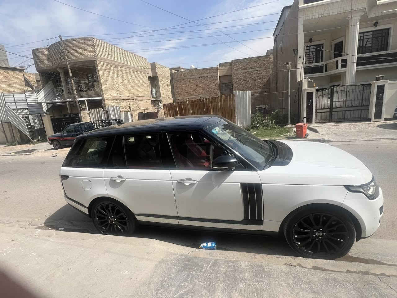 السلام عليكم
موديل ١٦ 
فول سردار 
مكينه ٨ سلندر 
سعرها ٣٦ 
مكاني السيدية


**إذا كنت صاحب هذا الإعلان وتريد حذفه لأي سبب، رجاءا أرسل رسالة إلى الدعم الفني**