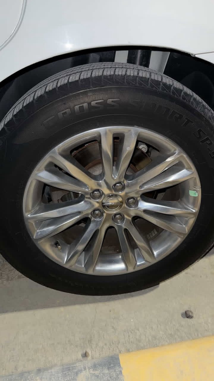 السلام عليكم للبيع ويل مكسيكي ابو الختم الاصلي هوه وتايراته/ ***********
