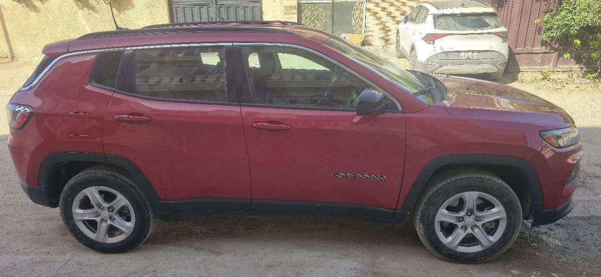 🚙 للبيع – جيب كومباس 2023 وارد أمريكا 🚙
🔹 الموديل: 2023..ترهم مراوس ...
🔹 الوارد: أمريكي
🔹 المسافة المقطوعة: 21,000 ميل
🔹 الحالة:
▪️ حادث بسيط – تبديل بونيت ودعامية أمامية
▪️ صبغ بسيط في تكمه جه سايق (كد شبرين فقط)
▪️ مكفولة من الشاصي واللِغَد ارباك ستيرن دشبول طاك..
▪️ باقي السيارة نظيفة جداً
🔹 المواصفات:
▪️ داخل سياره جلد ..
■ شاشه دجتل لمس..
■ نشغيل بسمه ابواب بصمه
■ صندوك خلفي كهرباء..
■مازدات امامي لد بلوجكترات امامي
■توقف ذاتي 
■رادارات جوانب تنبيه
■حساسات خلفيه 
■كشنات تدفئه ..باقي مواصفات معروفه ..
▪️ فحص مؤقت (حالياً بدون رقم)
▪️ محرك 2000cc تيربو
💵 السعر: اتصل ..او راسل وات ساب..
📍 الموقع: بغداد – البنوك – شارع الكنيسة
📞 للتواصل: ***********
🔸 بيع ...او مراوس...
