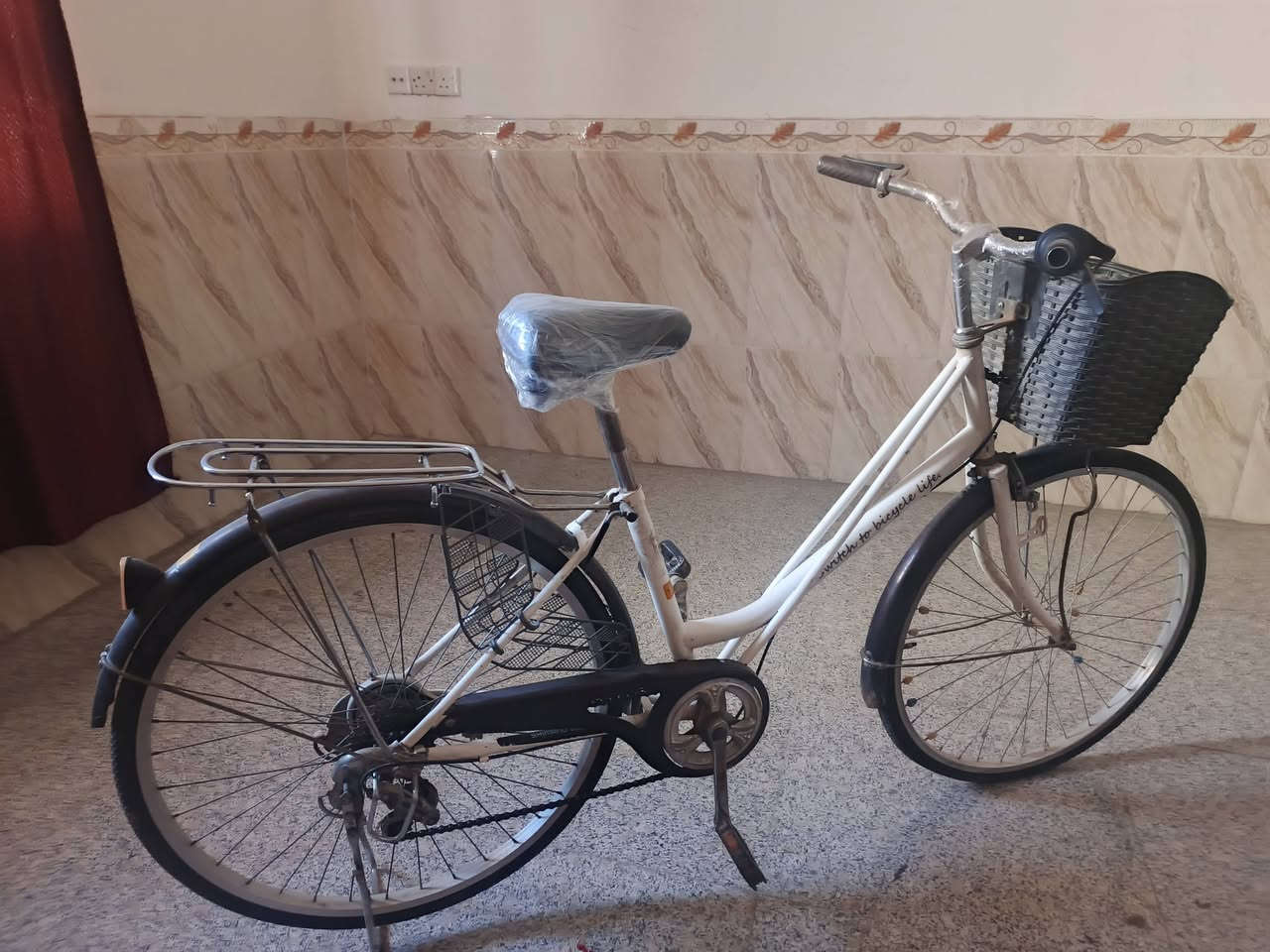 سلام عليكم باسكل البيع عكرب جديد مامستعمل جان بل مخزن وهستوني طلعته اي نقص مابي عكرب ب 60 الف وبي مجال مكاني كربلاء حي عباس رقمي بي بس وتساب ***********
