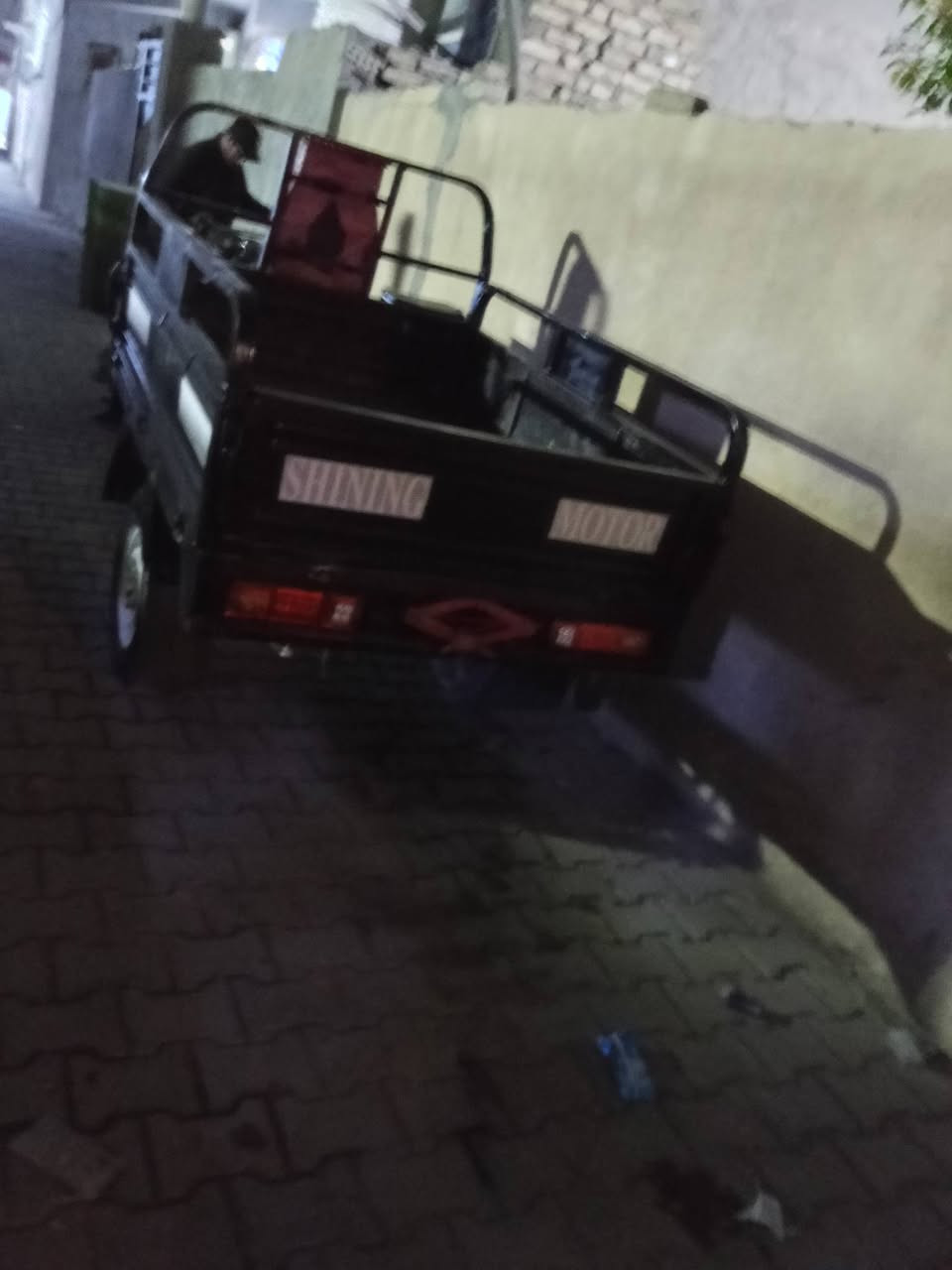 سلام عليكم ستوته جمره موديل 2022 ستوته مكفول محرك من تبخير لو تنقيص ستوته خير من  شاصي كله مكفول اوراق ضايعه اتكفل سرقه لو شي مكفوله قانونين وعشأرين تجي تاخذهة من البيت وتشرب جاي وتروح كهربائية كامله بس الباتري گاعد العنوان الشعله الدوانم السعر علا التصال الرقم *********** ولشراي بي خير ويدلل
