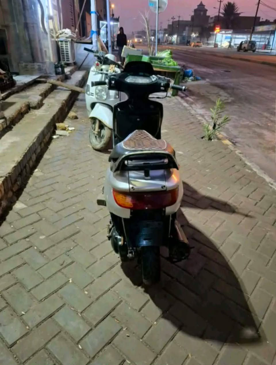 سلام عليكم
فراشه للبيع  دراجه نضيفه ما ناقصها شي لسعر 300وبيها مجال ***********
