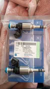 السلام عليكم .. نوزلات حجم محرك .. 2.0 .. أصلي مؤسسه جديد غير مستعمل ....