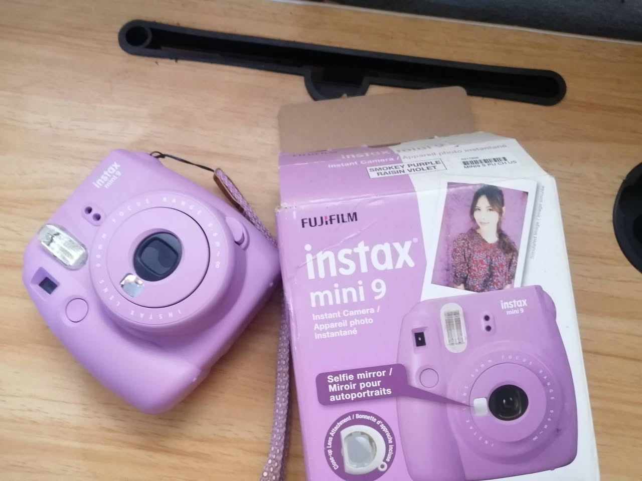 السلام عليكم اخوان

كامره نوعيه Fujifilm Instax Mini9 اريدها بسعر 80 الف الكامره جديده الله شاهد ما مخوذ بيها ولا صوره بعدها بالباكيت ملحقاتها وياها بدون الفلم سعر بالخيال هاي يبيوعها  ب130 الف اني رايدتها ب(80) كامره جديده بهيج سعر متلكون ولله اي استفسار ادخلولي خاص


**إذا كنت صاحب هذا الإعلان وتريد حذفه لأي سبب، رجاءا أرسل رسالة إلى الدعم الفني**