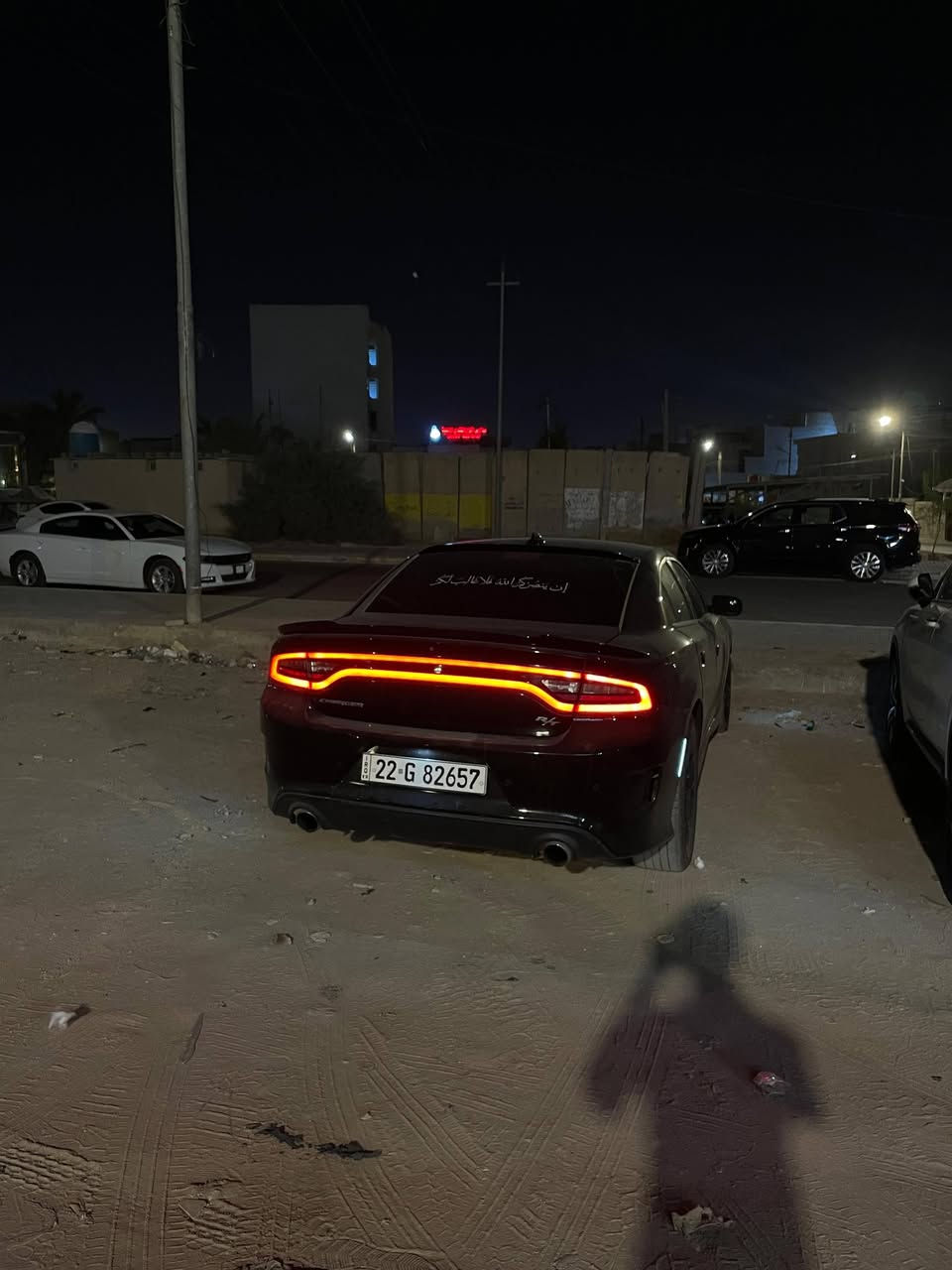 تشارجر ٢٠٢١
نص فول
السيارة كلين تايتل بدون حادث فقط دعاميات 
مصبوغة  وهنا نطخت طخه كلش خفيفه بالباب الخلف الراكب وع حطتها الطخه حتى ما مبينه تجي وتشوفها بعينك كلش خفيفة السيارة حلوة ونضيفه كير مكينه كفاله
السيارة ماشية ٦٩ ميل
رقم اربيل وكالة عامة
السيارة عليها انارة داخلية السيارة عليها برمجة يعني السيارة متعوب عليها ولسيارة كلش حلوة

السعر 275  وبيها مجاال بسيط

***********
