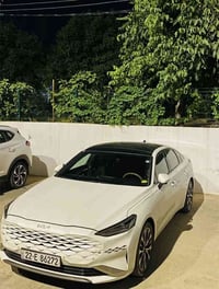 K8 للبيع كلين تايتل خليجي موديل 2023 6 سلندر ماشية 80الف السعر 265 وبي...