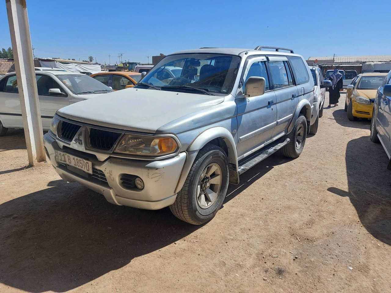 للبيع موديل 2006 مكينه وكير وتبريد شرط حداديه أمامي وخلفي جدد تخم تاير جاهزه مانقصها شي السعر 85 بيها مجال قليل مكان السياره سماوه رميثه ***********
