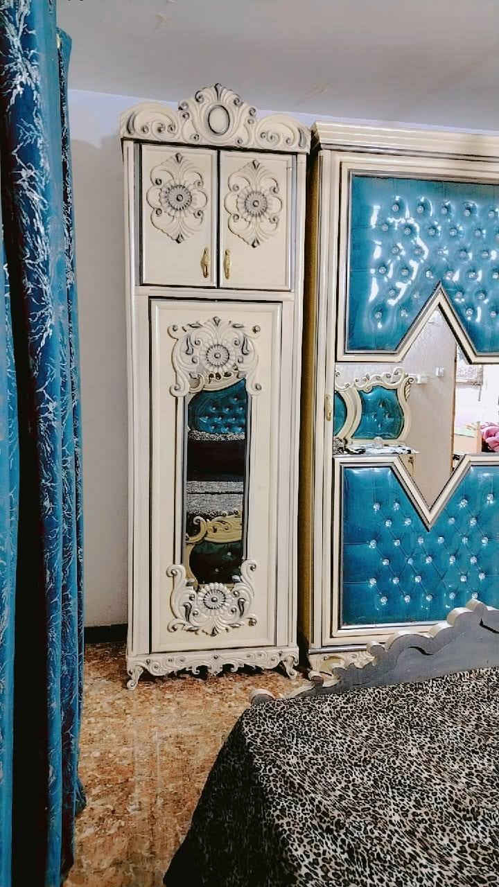 سلام عليكم اخوان غرفه خشب عراقي شكل تركي باب سلايت بس الجامه مال ميز مكسوره شغل كله عراقي رقم الهاتف *********** ابو علي العنوان العبيدي حي الراسه جامع الأمام علي
