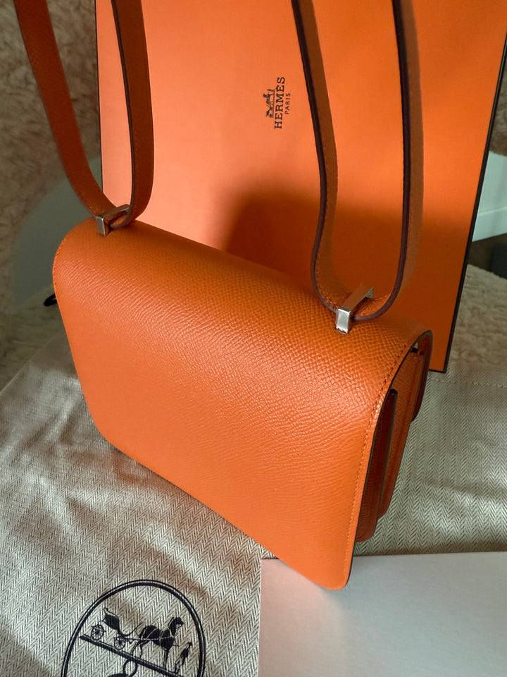 جنطة هرمز فرنسي أصلية أختام وكود جلد أبسوم طبيعي الجنطة تحفة ولا غلطة السعر ١٥٠ ألف ✨💯


**إذا كنت صاحب هذا الإعلان وتريد حذفه لأي سبب، رجاءا أرسل رسالة إلى الدعم الفني**