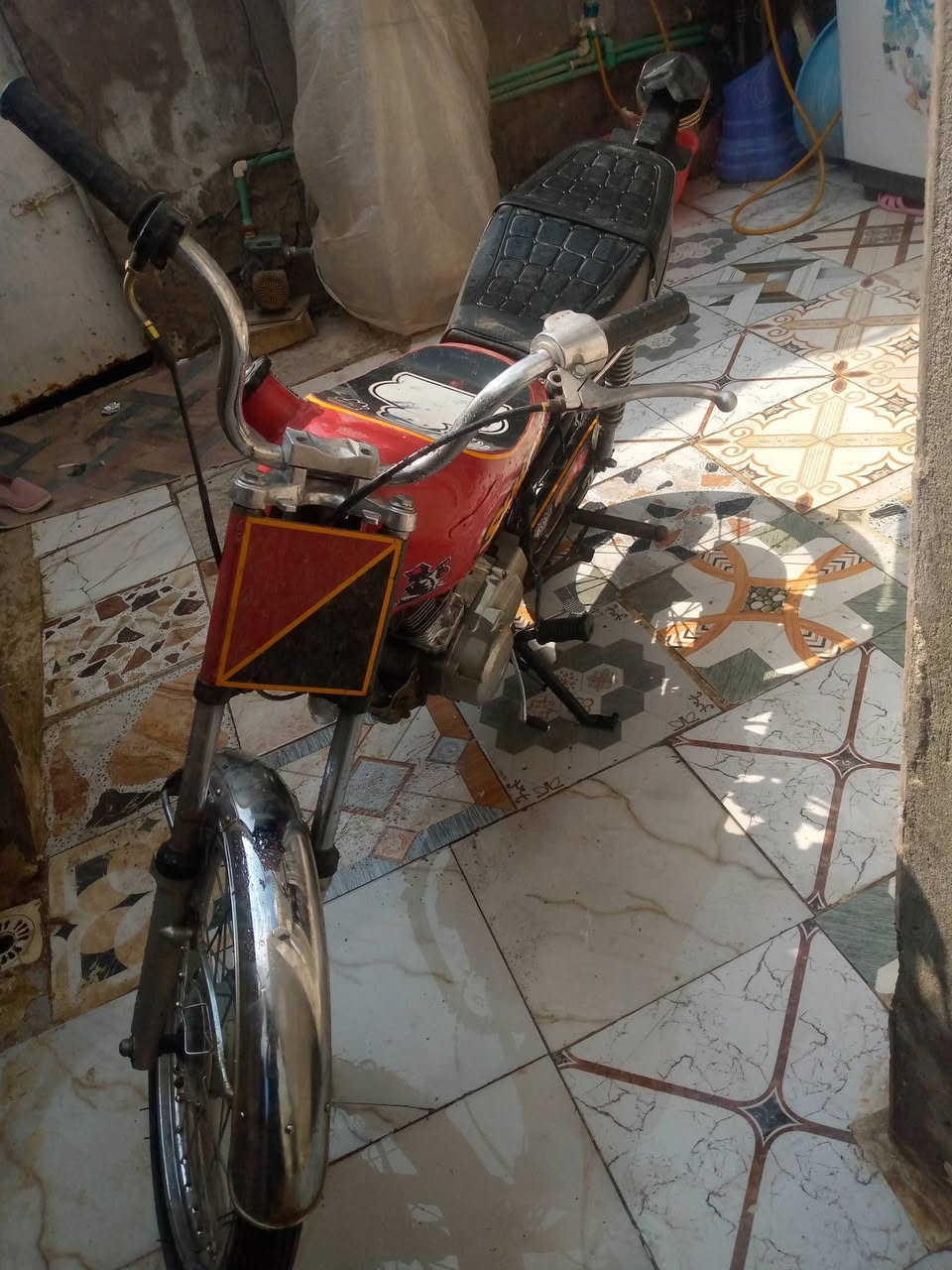 للبيع كلك كرنك لاطش تعميره كله اصلي غراض 24 و 25 بوشه وبستم ولفات جديد اتنس سعره 350 وبيها مجال مكاني ديوانيه شاميه


**إذا كنت صاحب هذا الإعلان وتريد حذفه لأي سبب، رجاءا أرسل رسالة إلى الدعم الفني**