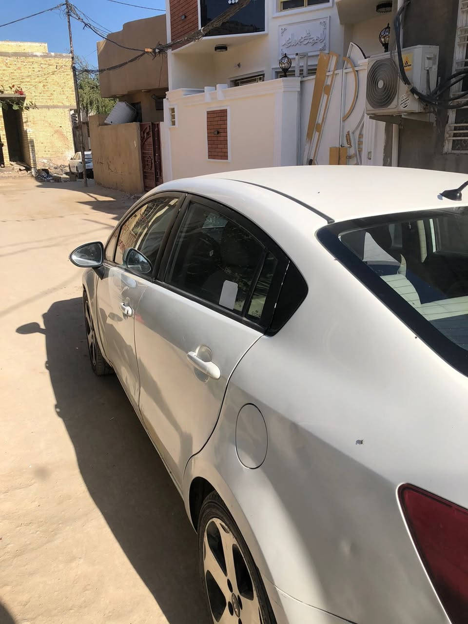 سلام عليكم للبيع كيا ريو موديل 12 رقم كربلاء والمكان كربلاء السعر 90 وبيها اتصال على الرقم *********** بدون خاص
