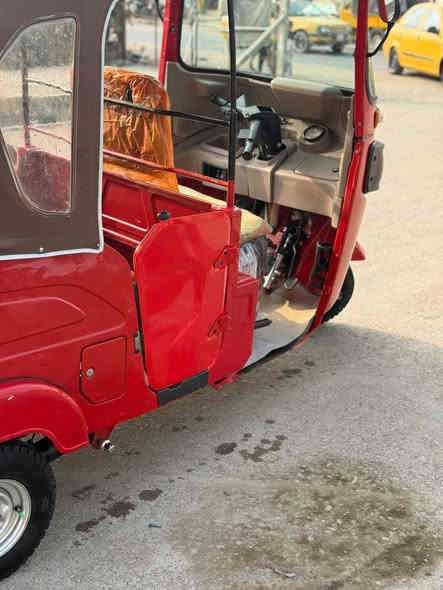 سلام عليكم شباب تكتك لبيع  موديل 2022 شهر العاشر  بيه ضربه مشر عليه تكتك كفاله من عده هاي ضربه    سعر خاص مكان الحسينيه  لمعامل ***********
