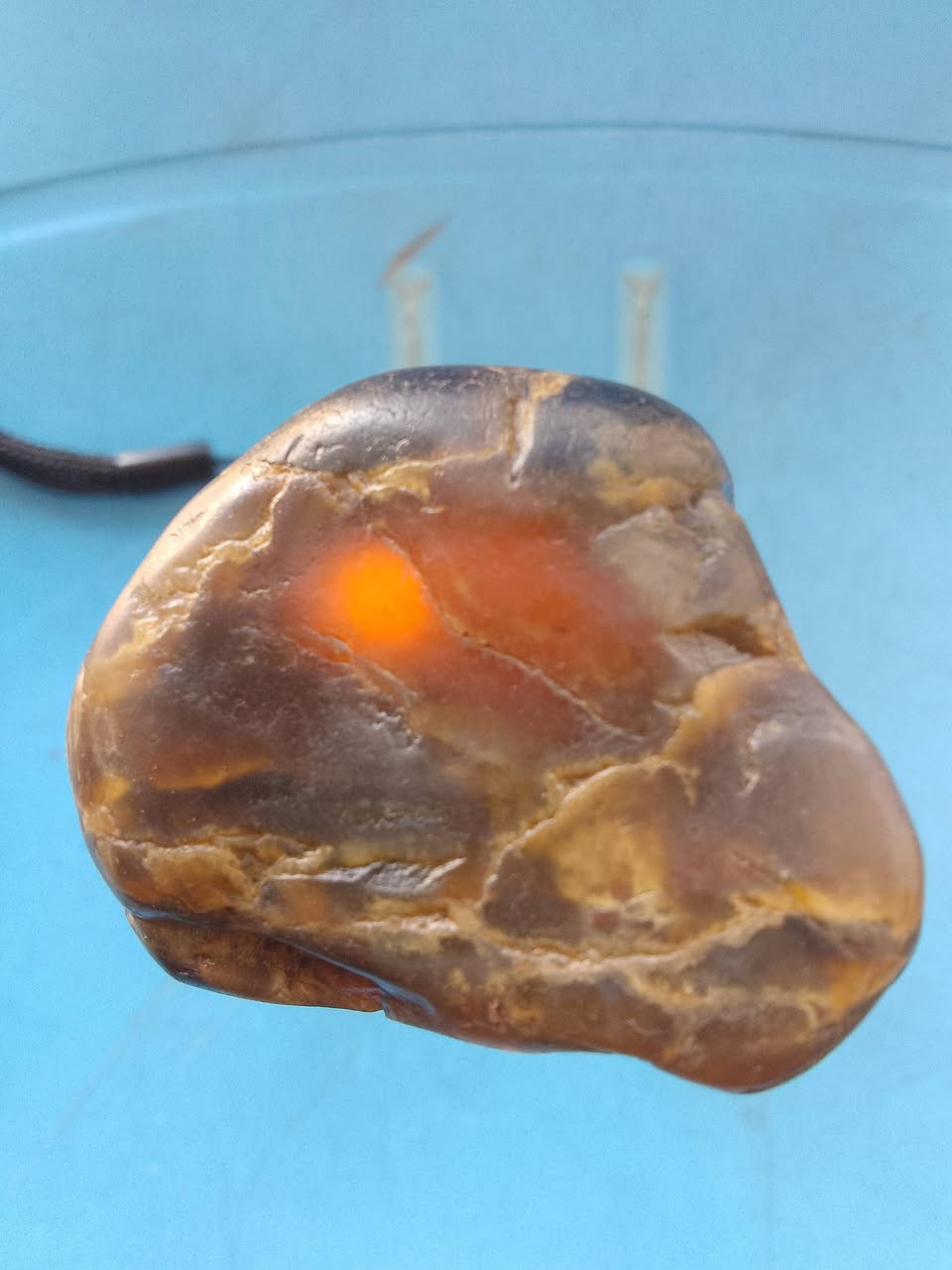 حصلت على حجر عقيق لون بني شبه شفاف وزنه 46 غرام


**إذا كنت صاحب هذا الإعلان وتريد حذفه لأي سبب، رجاءا أرسل رسالة إلى الدعم الفني**