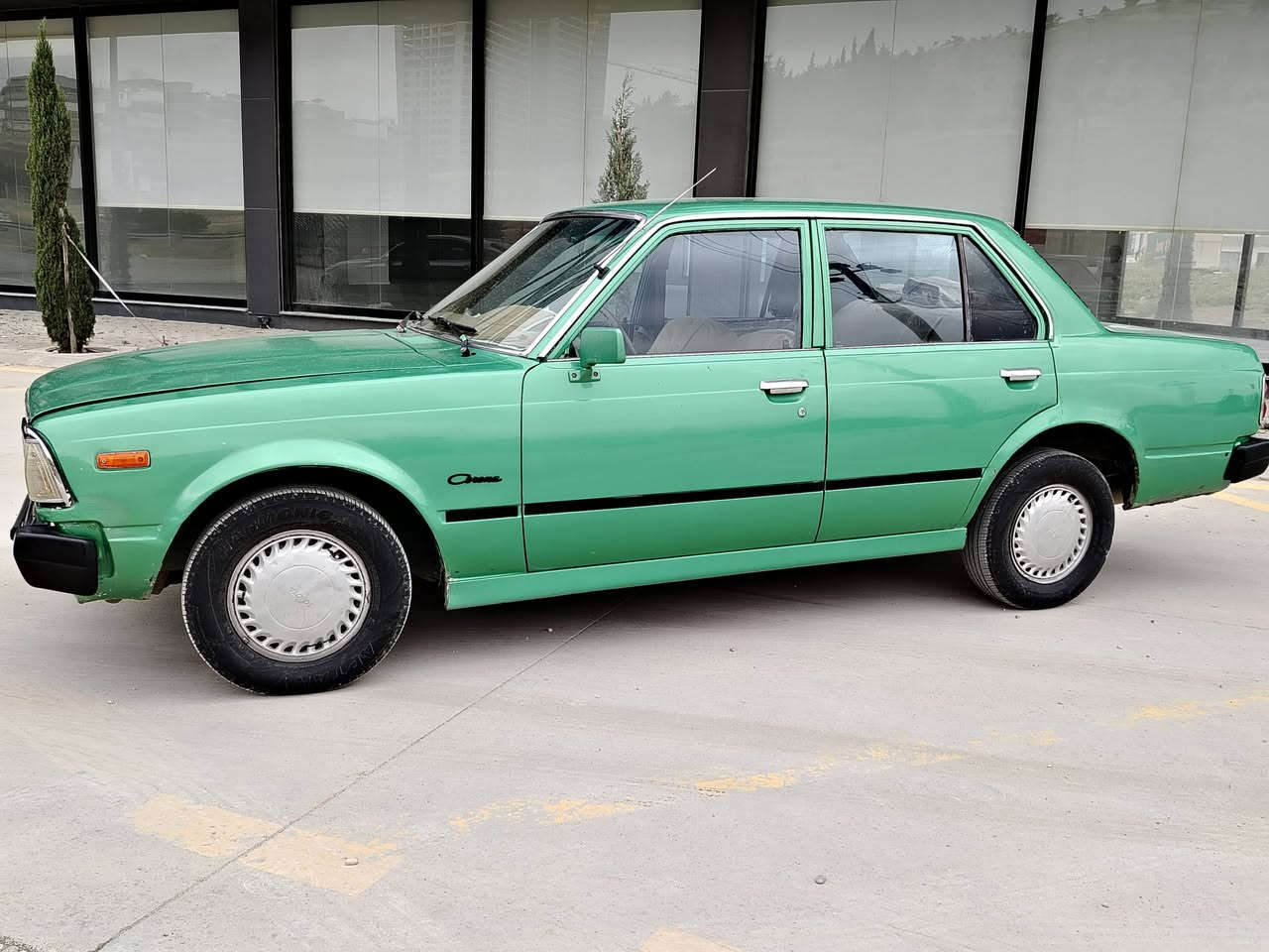 Toyota crona 1980
Nmwna la jwani
Kaml sayaraka be3ayba

Ba naw nakre. Sanaweshi Kall botawa

Sayaraka jaiza
Gerw makina zor mazbwta

LA slemanim

 ((  *********** ))
