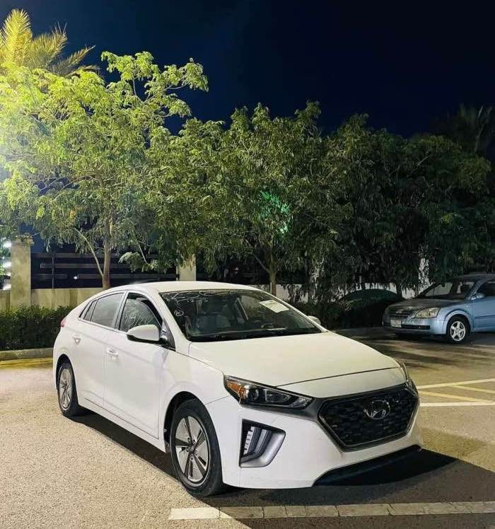 السيارة مكفولة كفالة عامة
مكاني بغداد / البنوك
ماشية 55 الف
للاستفسار
*********** بغداد, العراق
