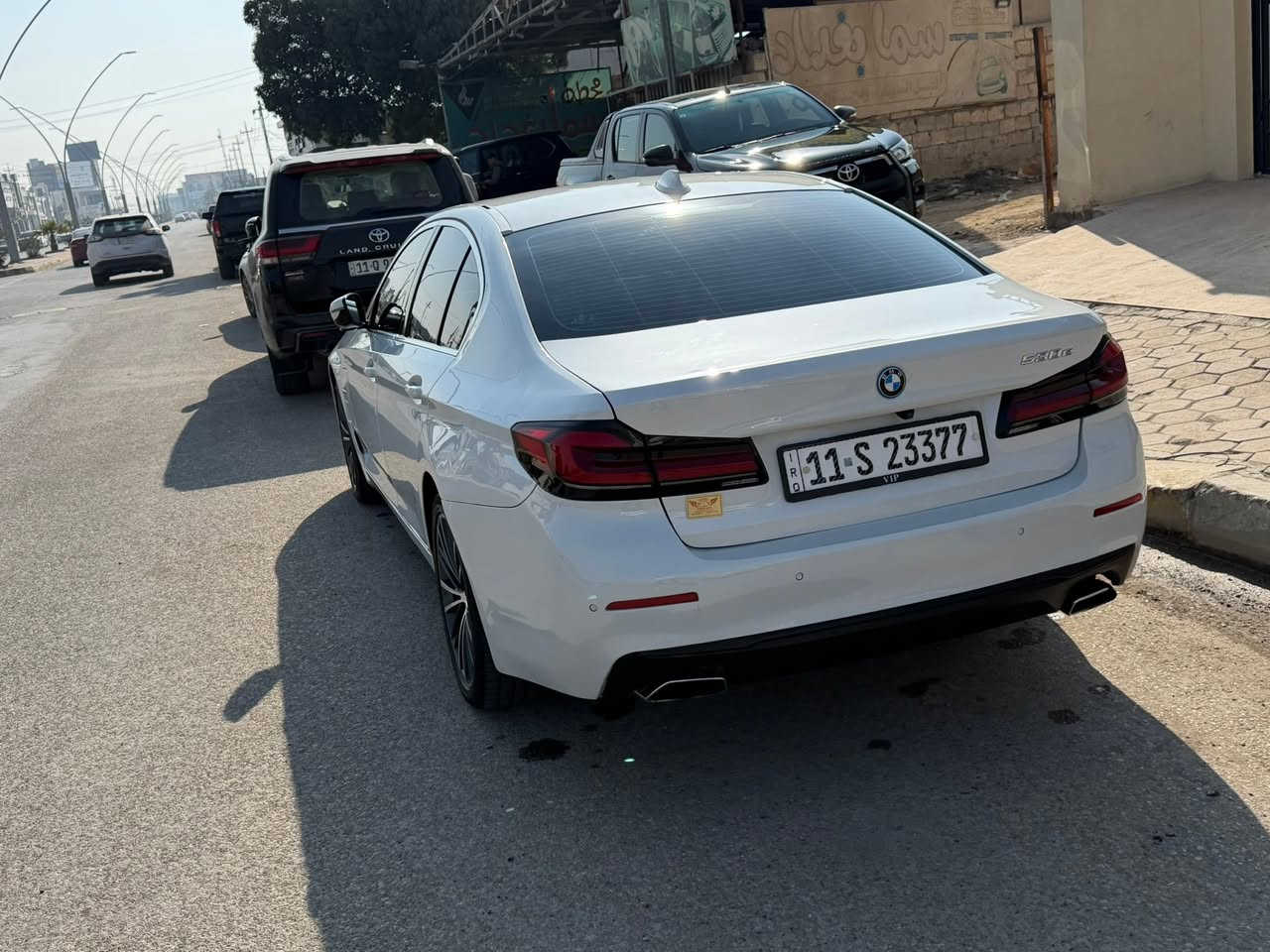 السلام عليكم ورحمة الله
بي ام موديل 23 حجم 530e
السياره فووول مواصفات للاخير
3 انضمه قيادة 
سياره مابيها قطعه مبدل او صبغ عدا مكان بي شبر ومكانين بارد
سياره جديدة خارج وداخل رقم بغداد باسمي 
البيع السعر 30 الف دولار
غير متواجد على الفيس بوك نهائيا 
*********** متواجد واتس اب واتصال ففط
