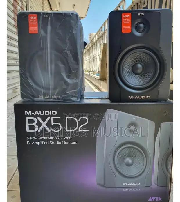 للبيع
مونيترات  m audio 
الحجم - bx5d2 
جديد كبس  
السعر  185$
*********** واتس
